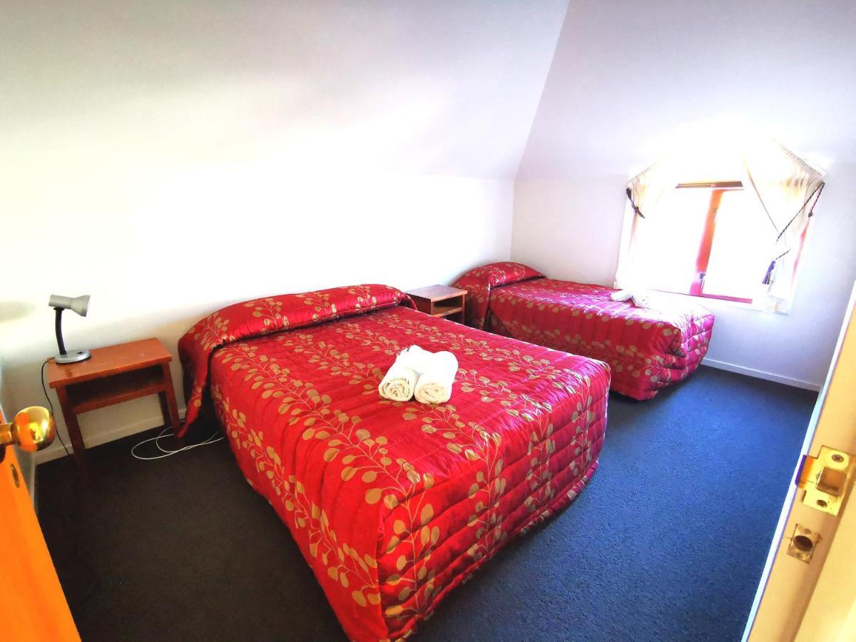 Les Troupes Apartments Akaroa Εξωτερικό φωτογραφία