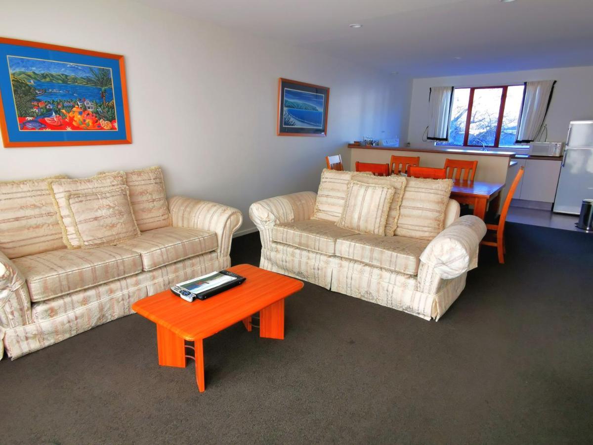 Les Troupes Apartments Akaroa Εξωτερικό φωτογραφία