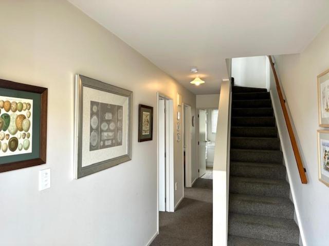 Les Troupes Apartments Akaroa Εξωτερικό φωτογραφία